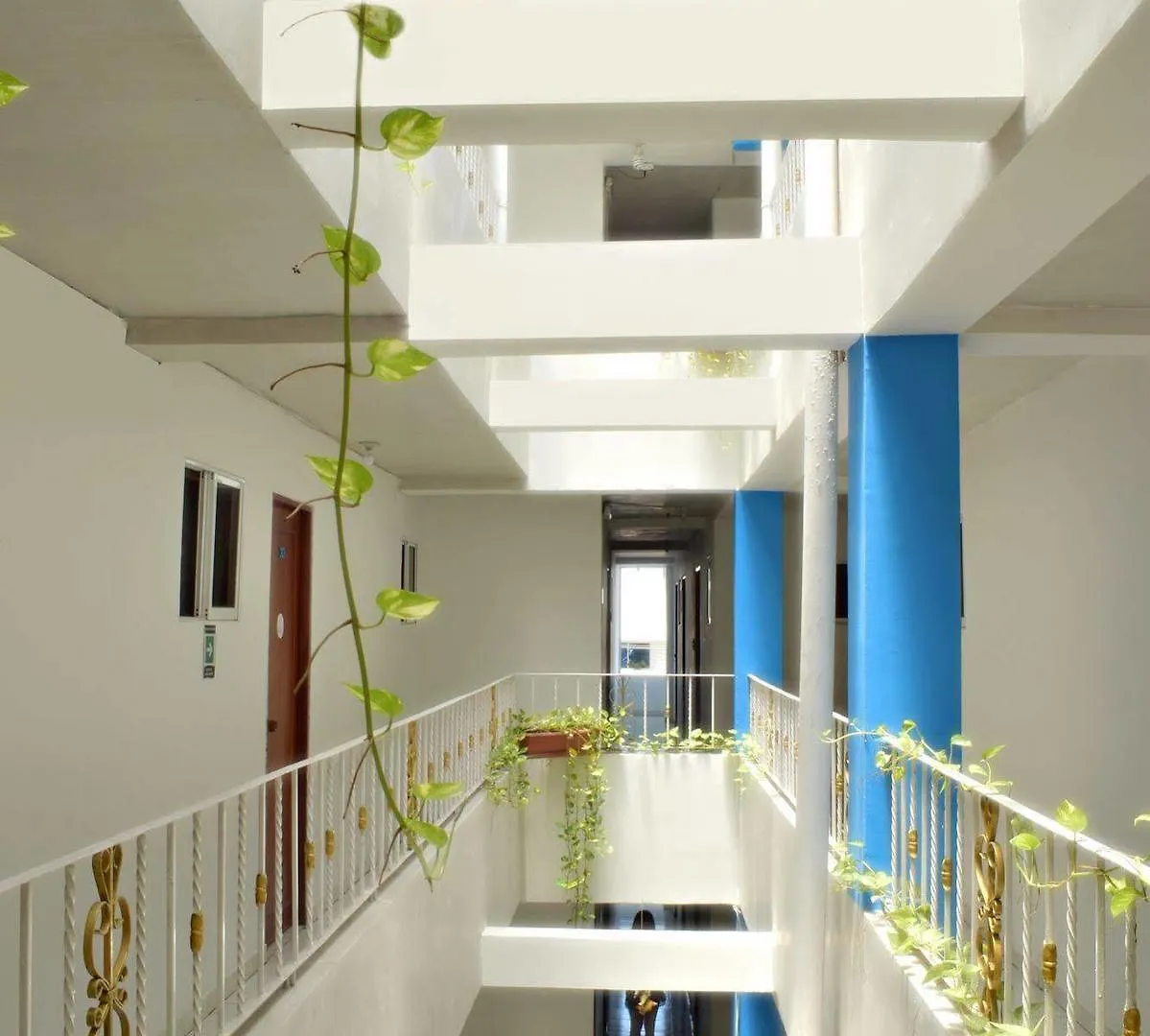 Tropical Sun Cartagena Hotel